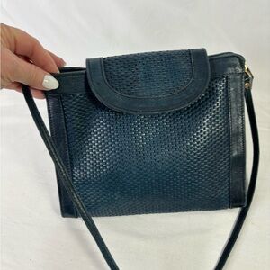 Vintage Elegant Blue Woven Leather Bag Made for Bloomingdale’s‎